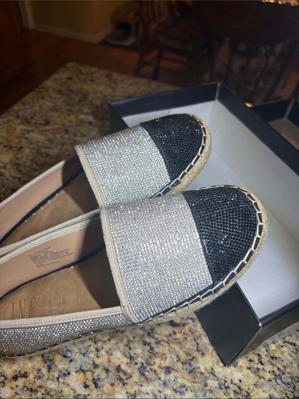 INC International Concepts, 6.5 Metallic Espadrille Flats - Silver & Black NEW - Picture 3 of 13